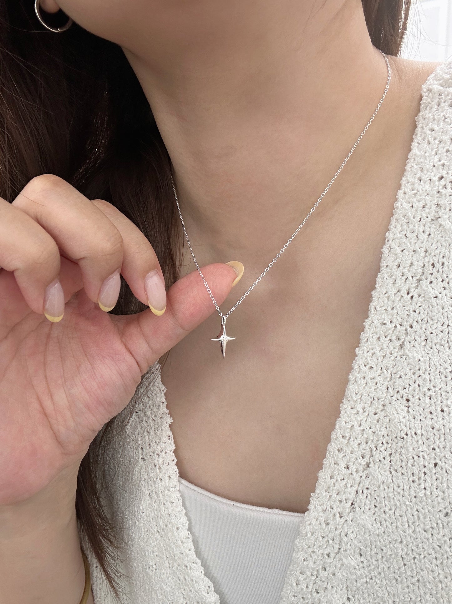 Glint Necklace