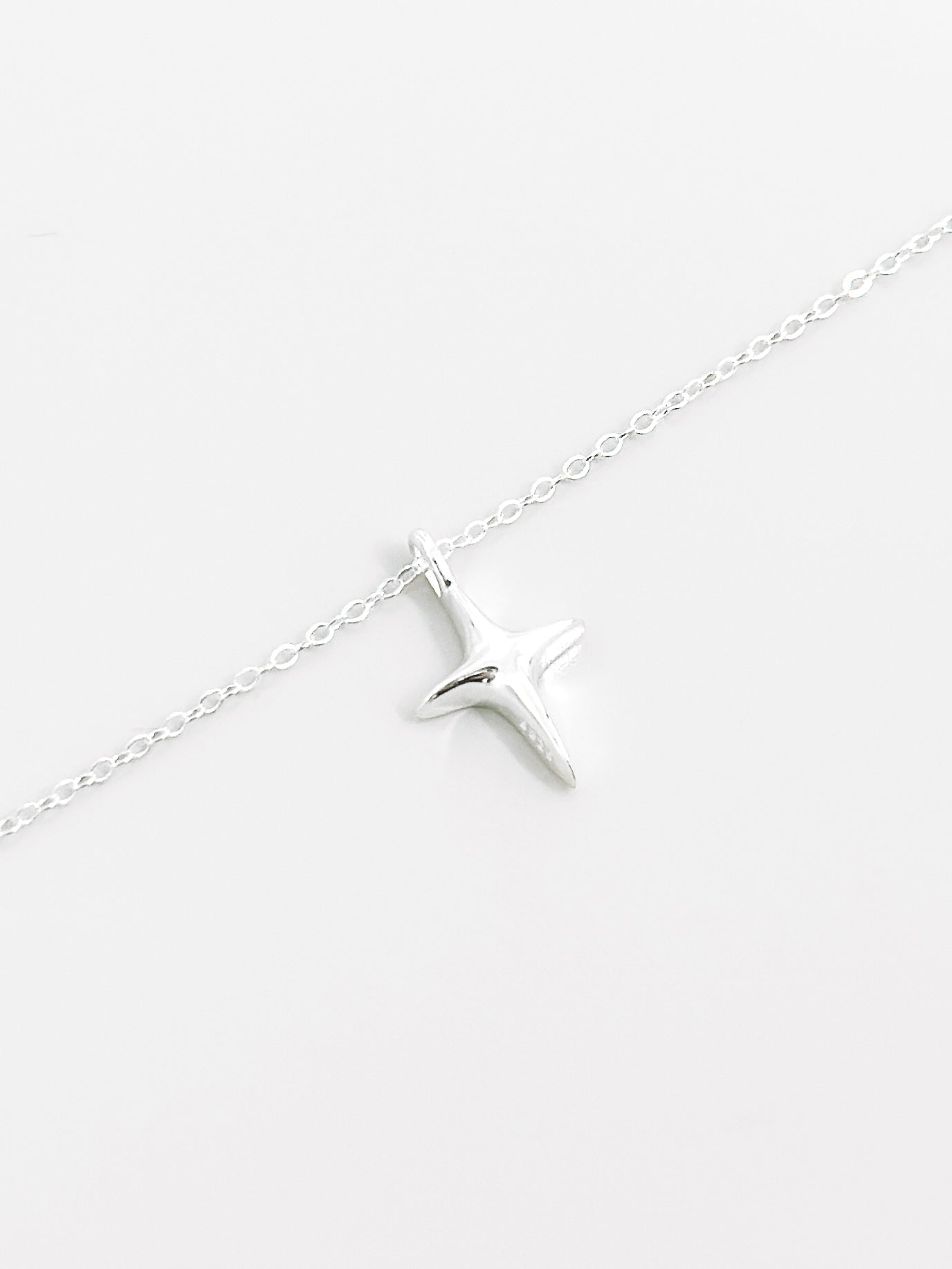 Glint Necklace