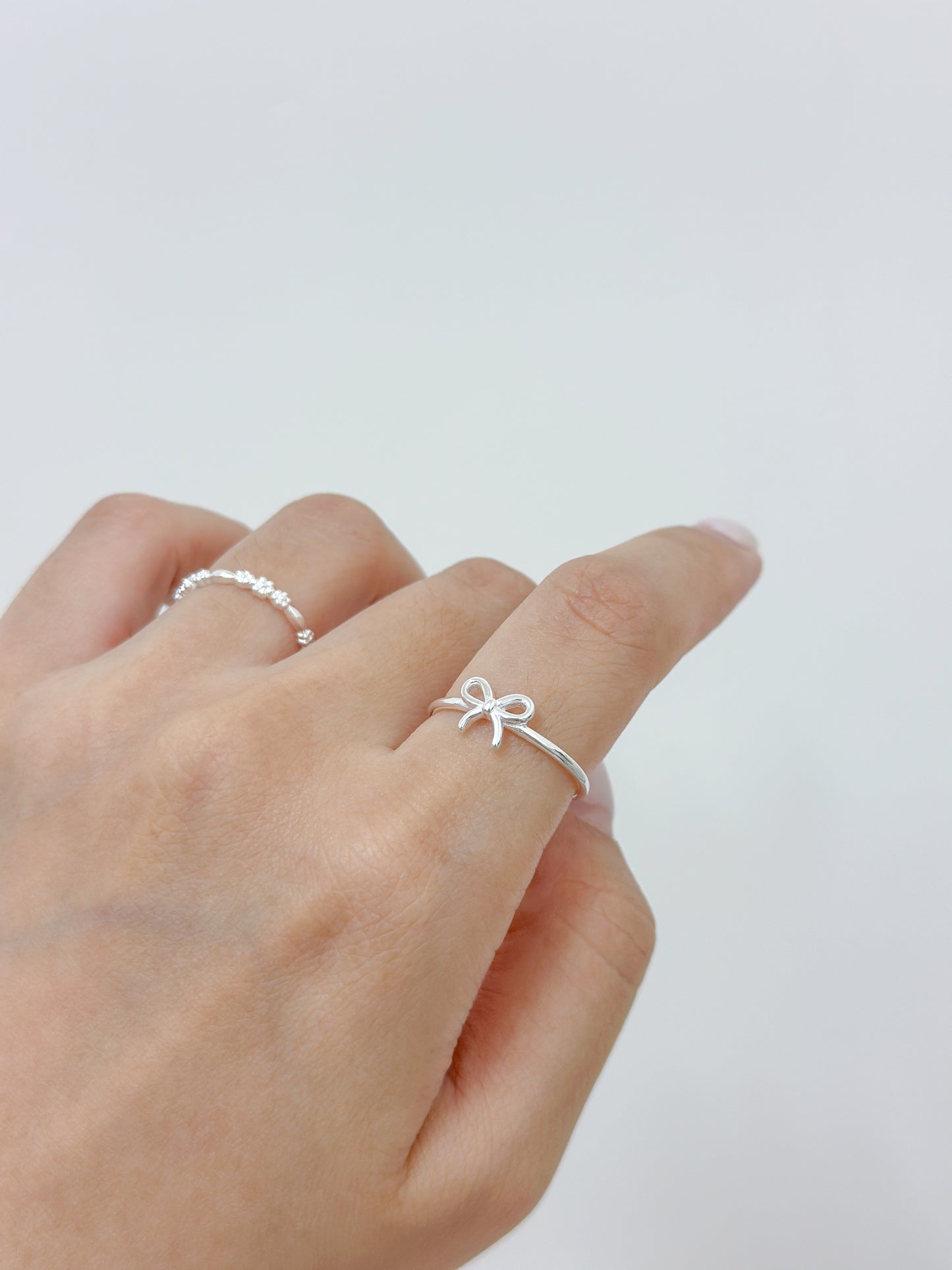 Fine Ribbon Ring