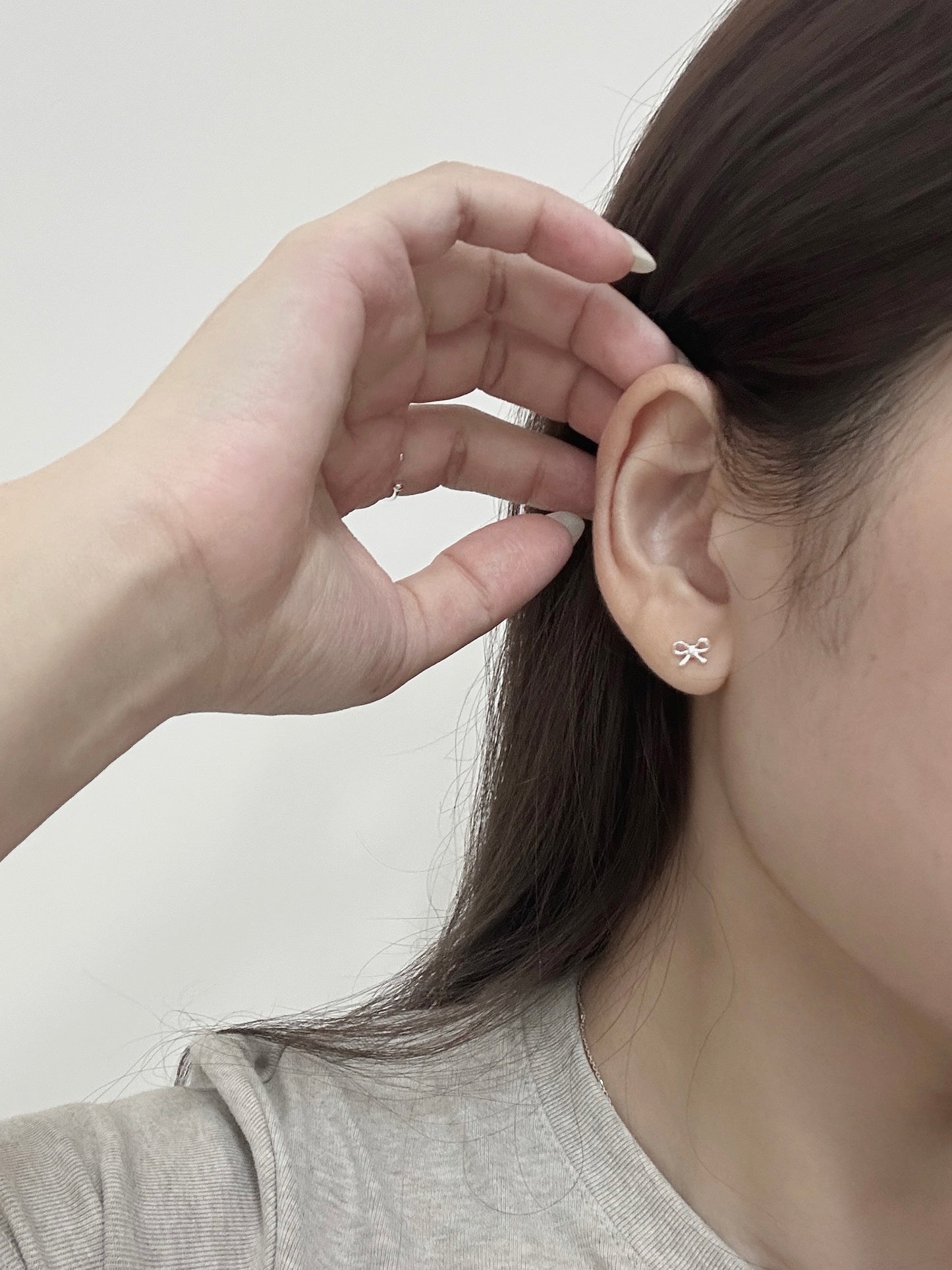 Fine Ribbon Earrings