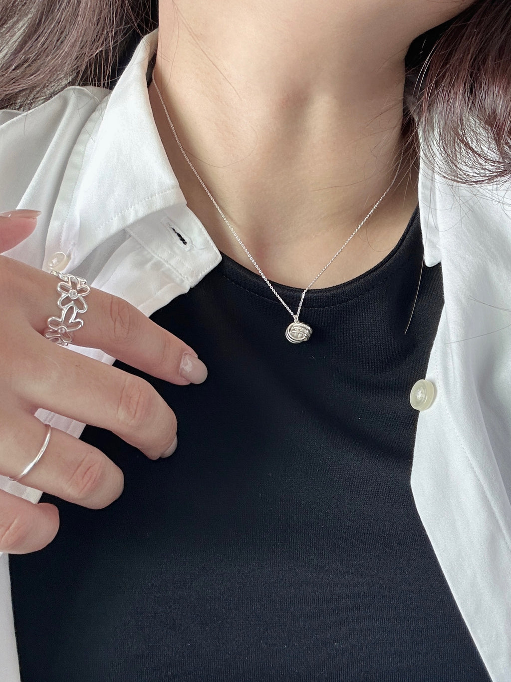 Hollow Flower Ring