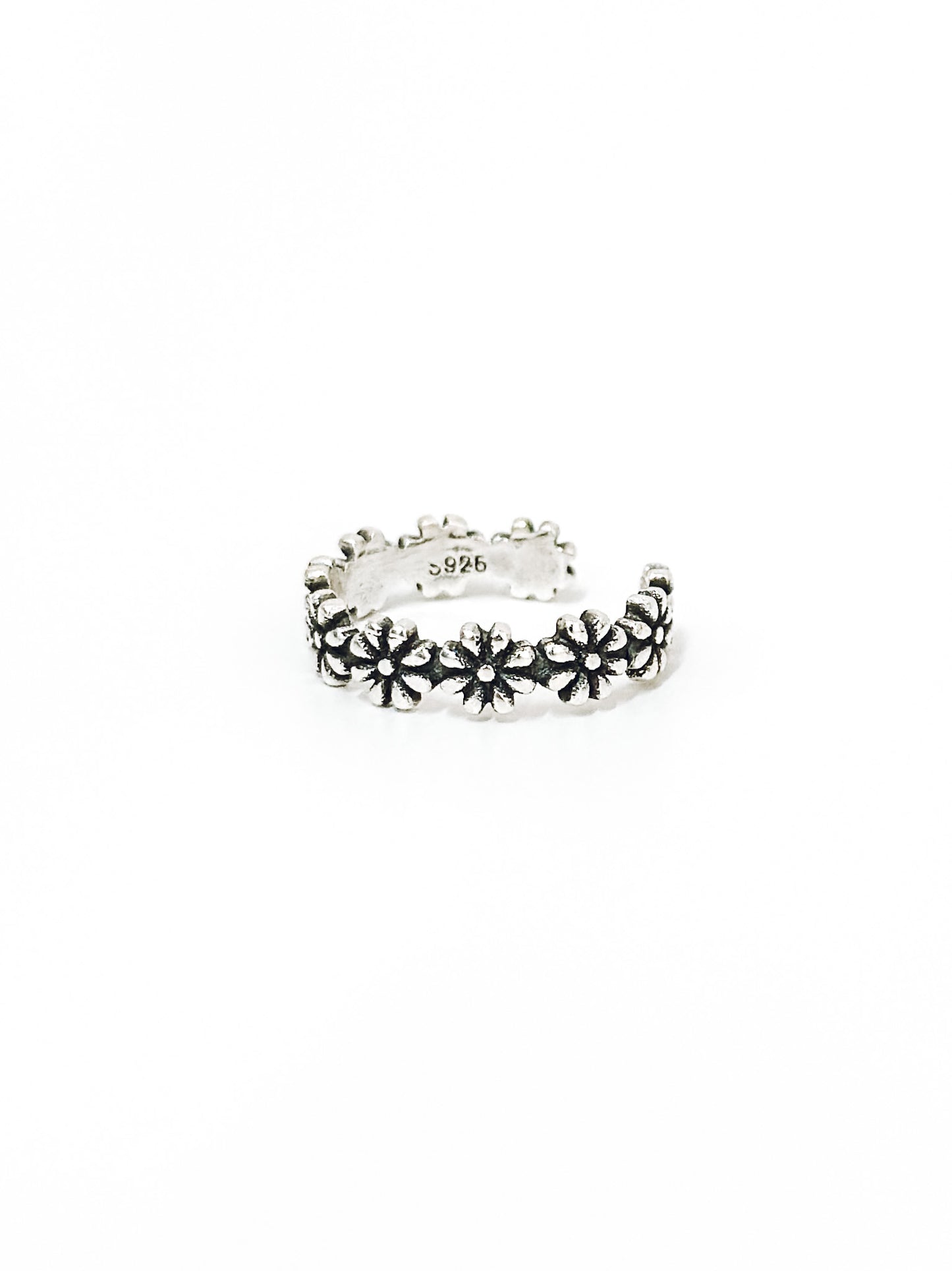 Vintage Daisy Ring