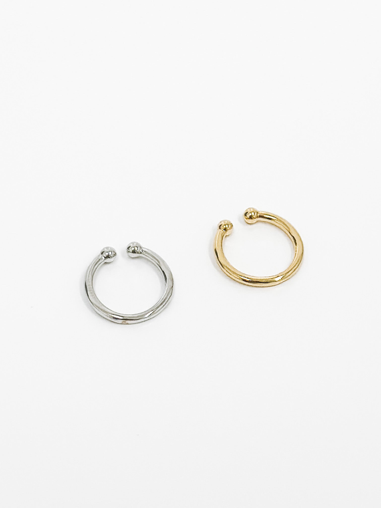 Line Ear Cuff