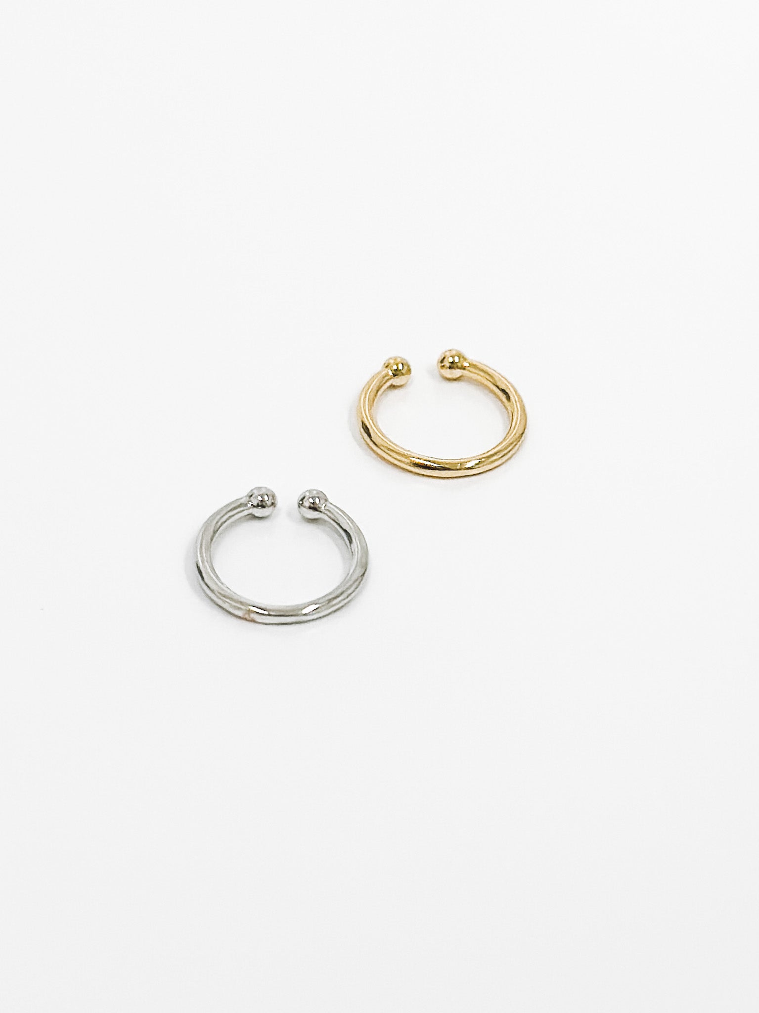 Line Ear Cuff
