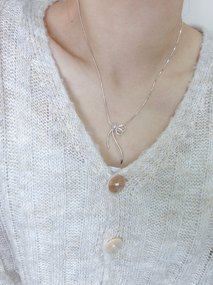 Silky Ribbon Necklace