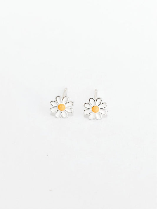 Mini Daisy Earrings 2.0