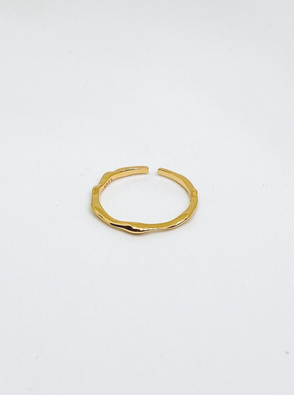 Thin Wave Ring