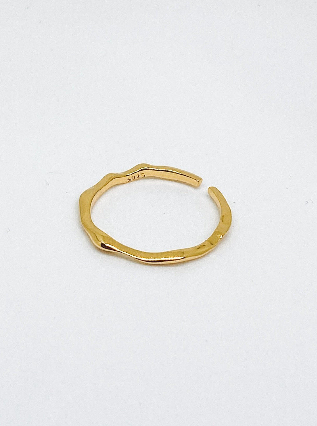 Thin Wave Ring